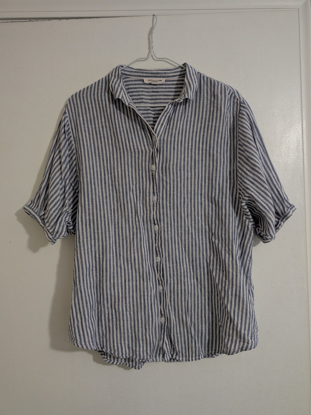 beachlunchlounge White and Blue Vertical-Stripe Short Sleeve Button Shirt